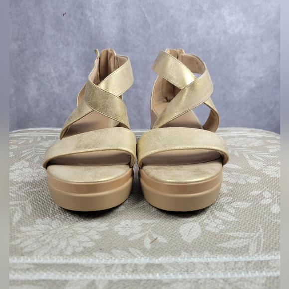 SOUL Naturalizer Goodtimes Wedge Strappy Gold Sandal Suze 11W - Picture 8 of 15